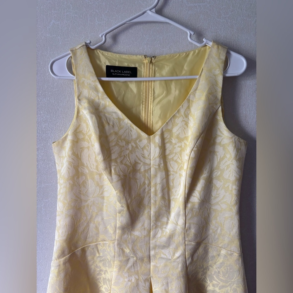 Black Label by Evan Picone  | Light yellow Jacquard fit Flare dress size 6 - Picture 2 of 7